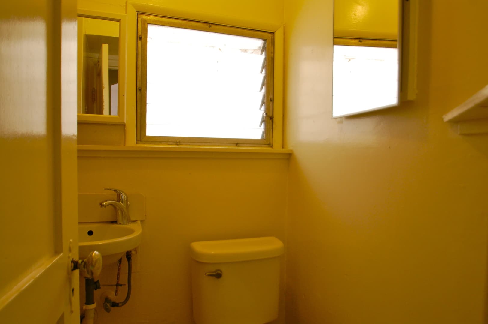 Berkeley Apartment: 2100 California St