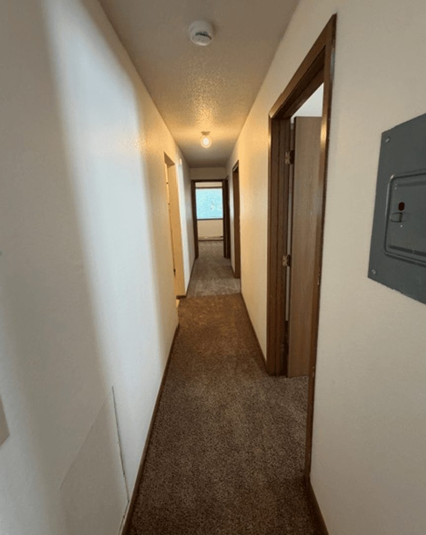 St Cloud Apartment: 724 7th Ave S