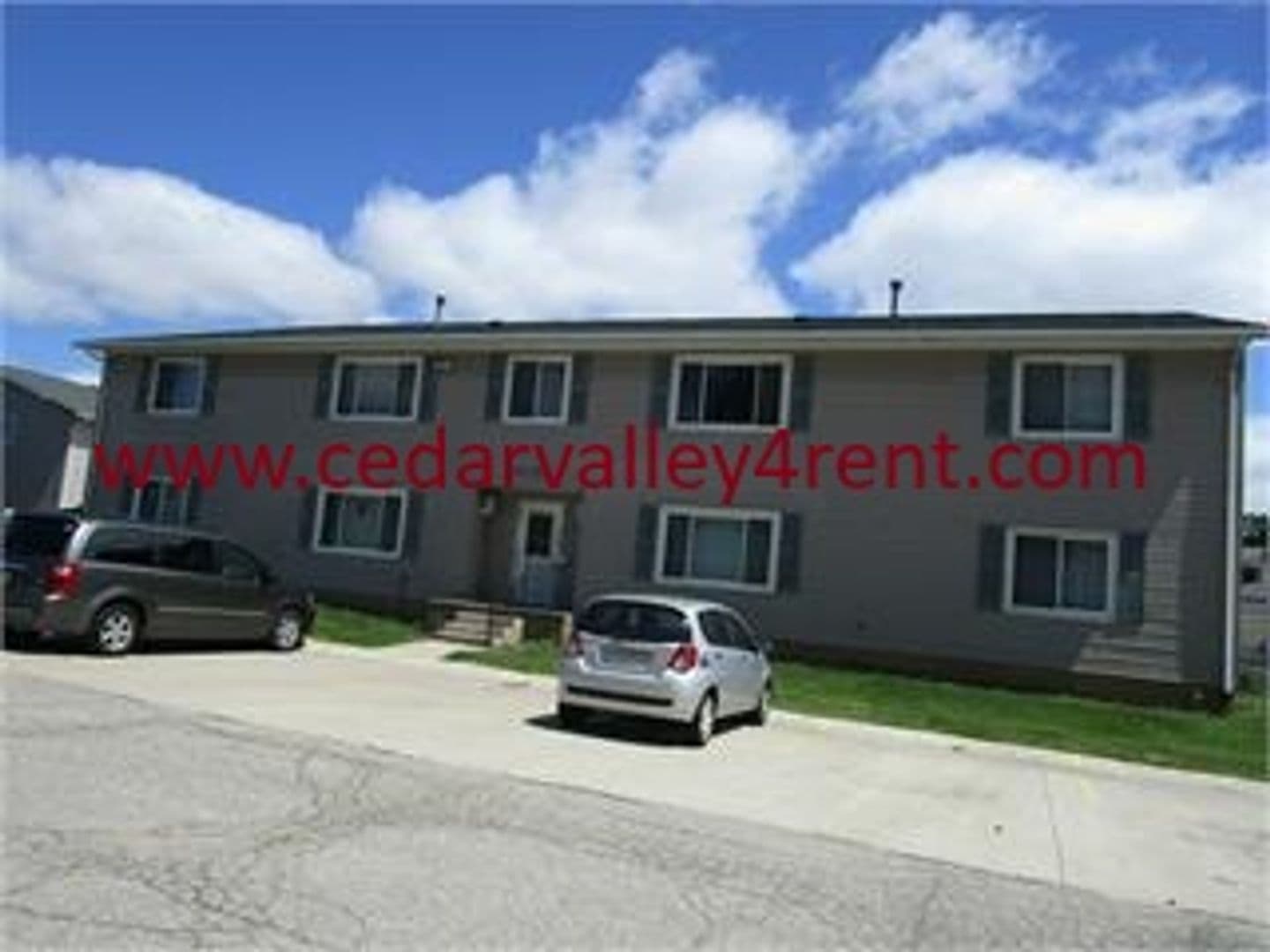 Waterloo Apartment: 3301-3349 Cobblestone Circle Apartments