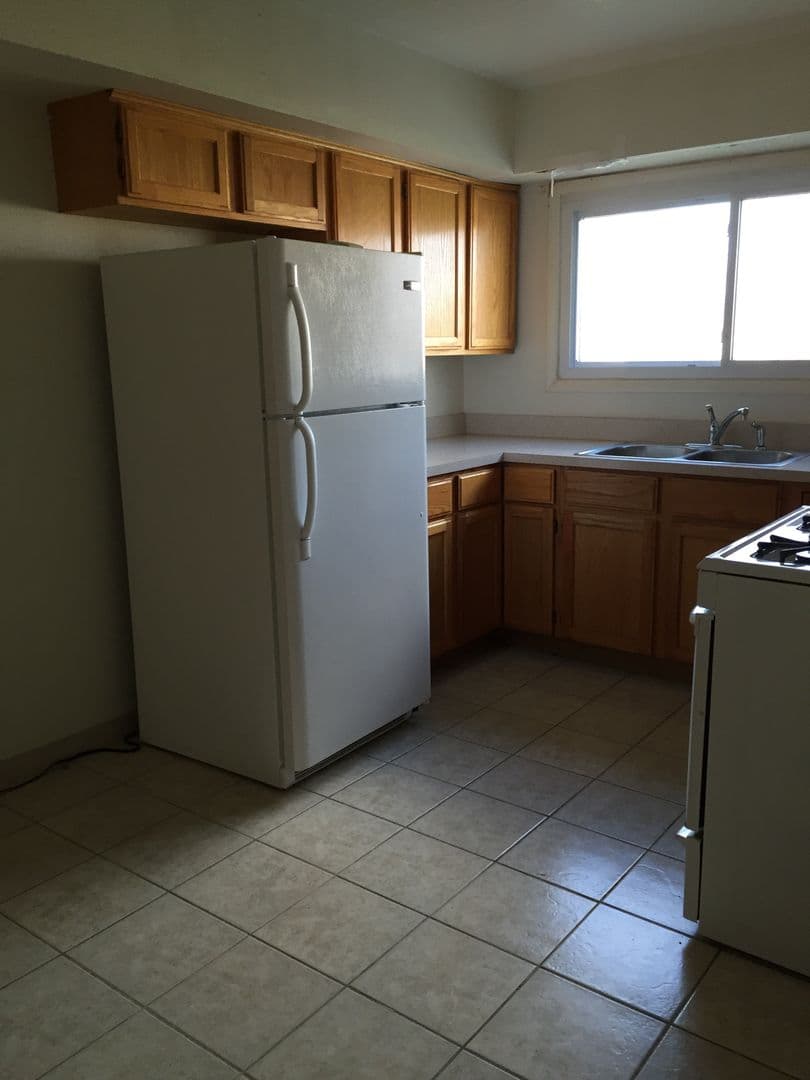 Waterloo Apartment: 1206 Washington Street A-D