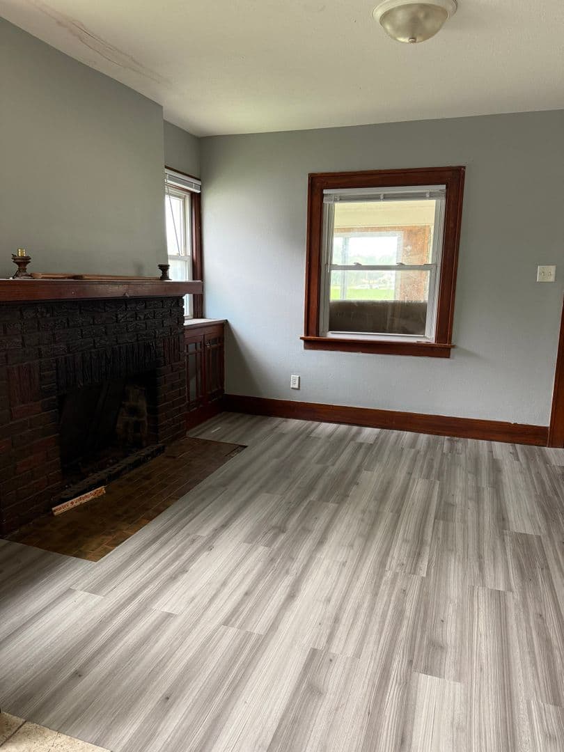 Waterloo House: 712 Western Avenue