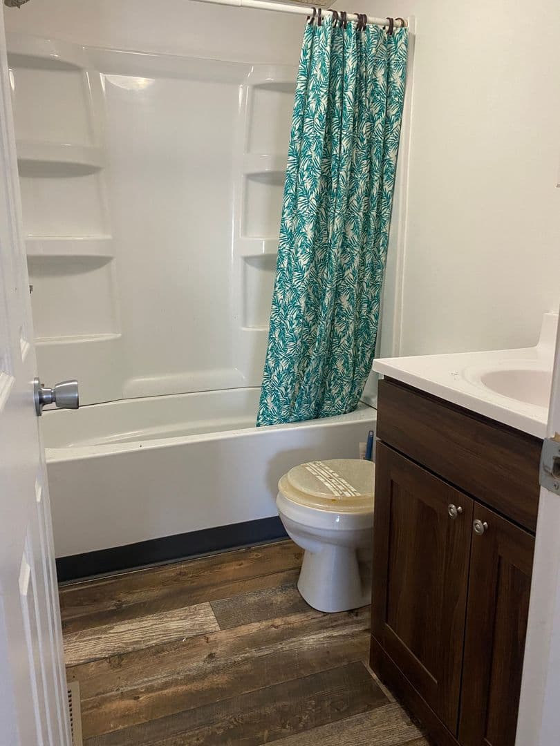 Waterloo Apartment: 221-231 Miriam