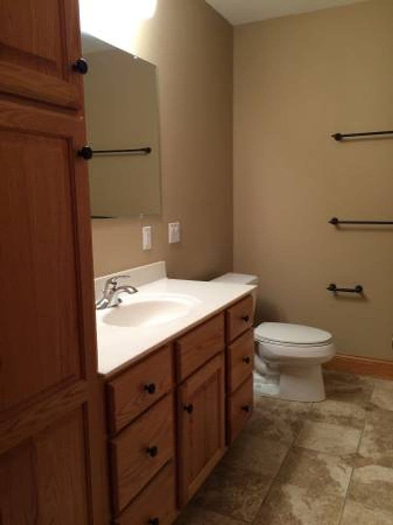 Waterloo Apartment: 3401-3501 Cobblestone Circle