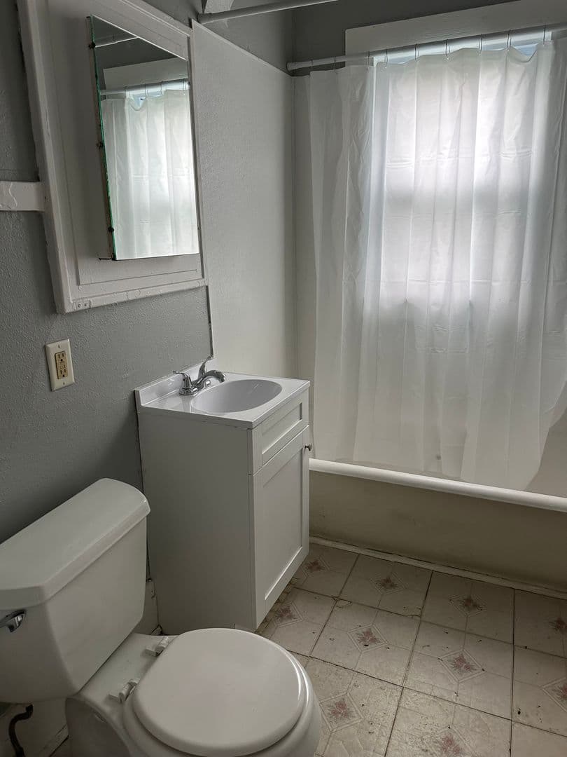 Waterloo House: 216 Pleasant