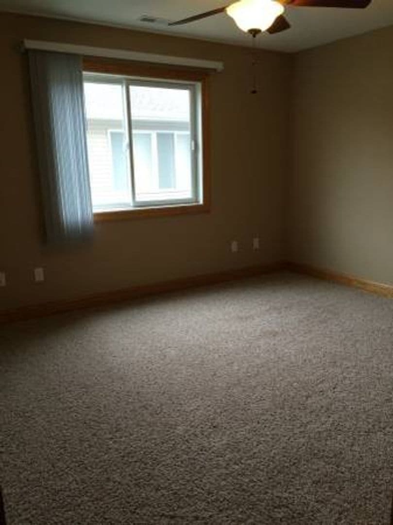 Waterloo Apartment: 3401-3501 Cobblestone Circle