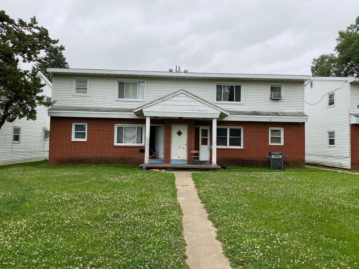 Waterloo Apartment: 221-231 Miriam