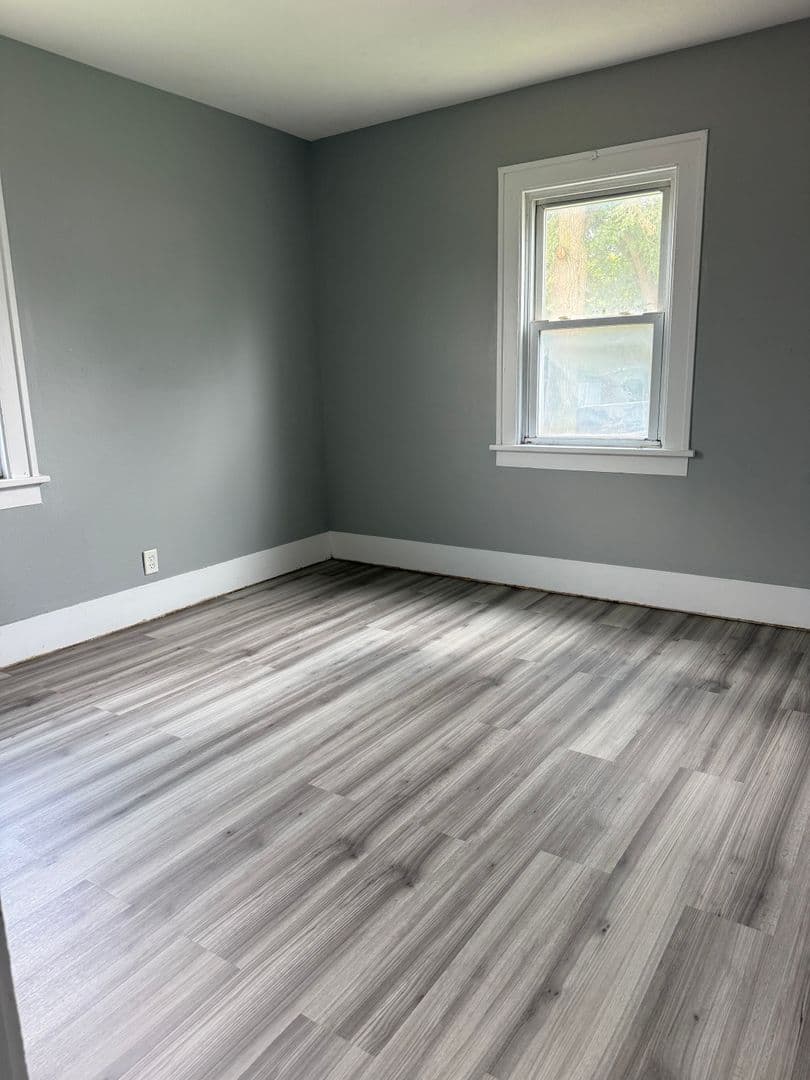 Waterloo House: 712 Western Avenue