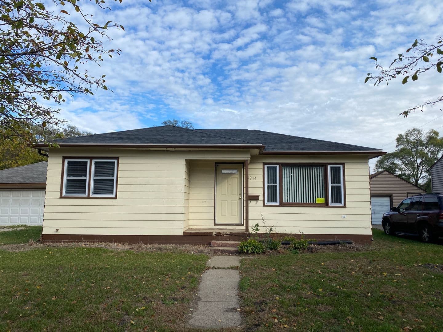 Waterloo House: 1216 Beech