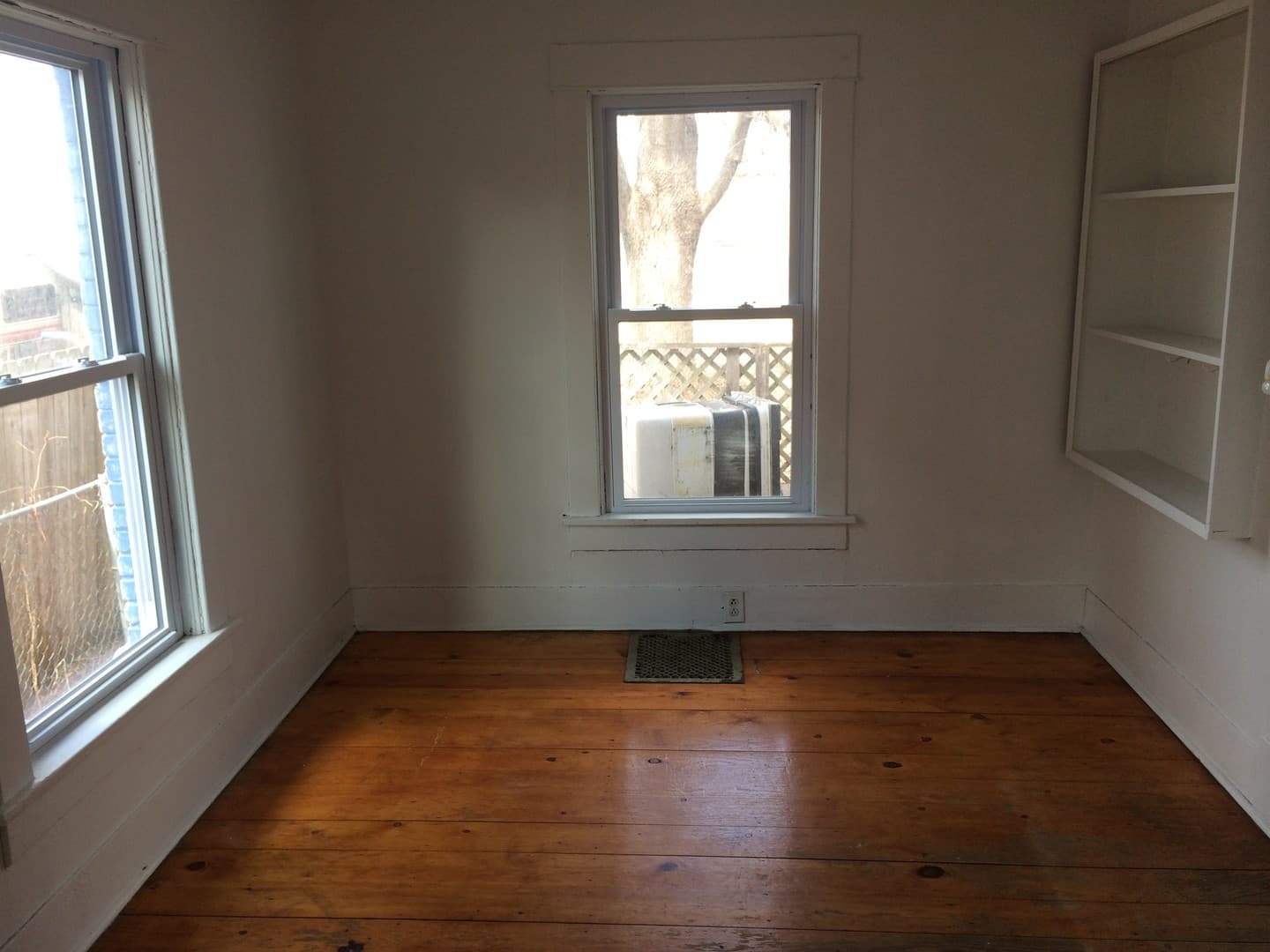 Waterloo House: 410 Randall Street