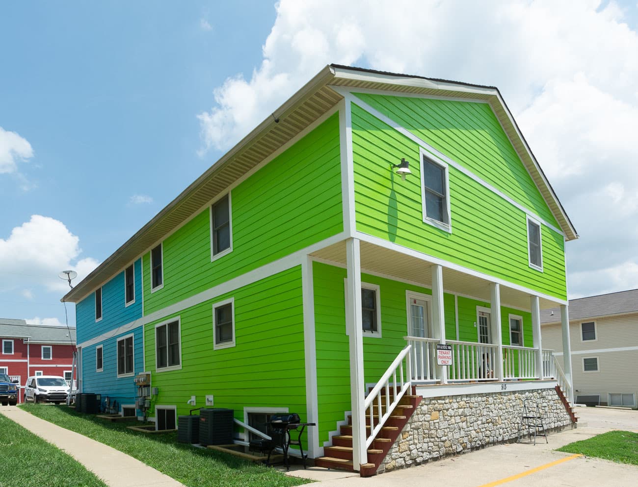 Bloomington Apartment: 513 E 14th St