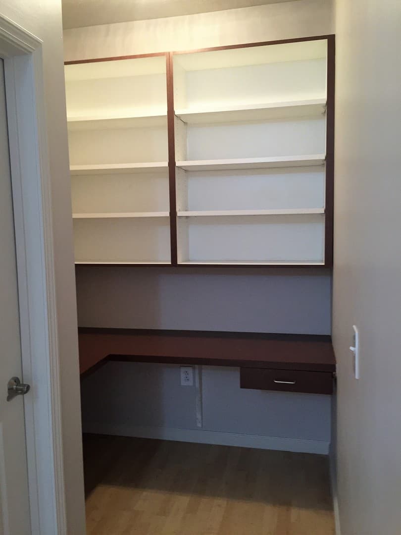 Bloomington Apartment: 601 N. College Ave.