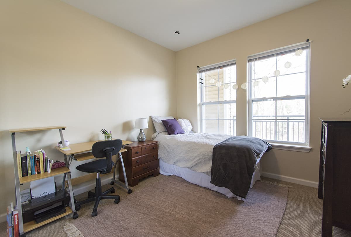 Bloomington Apartment: 2549 Eastgate Lane