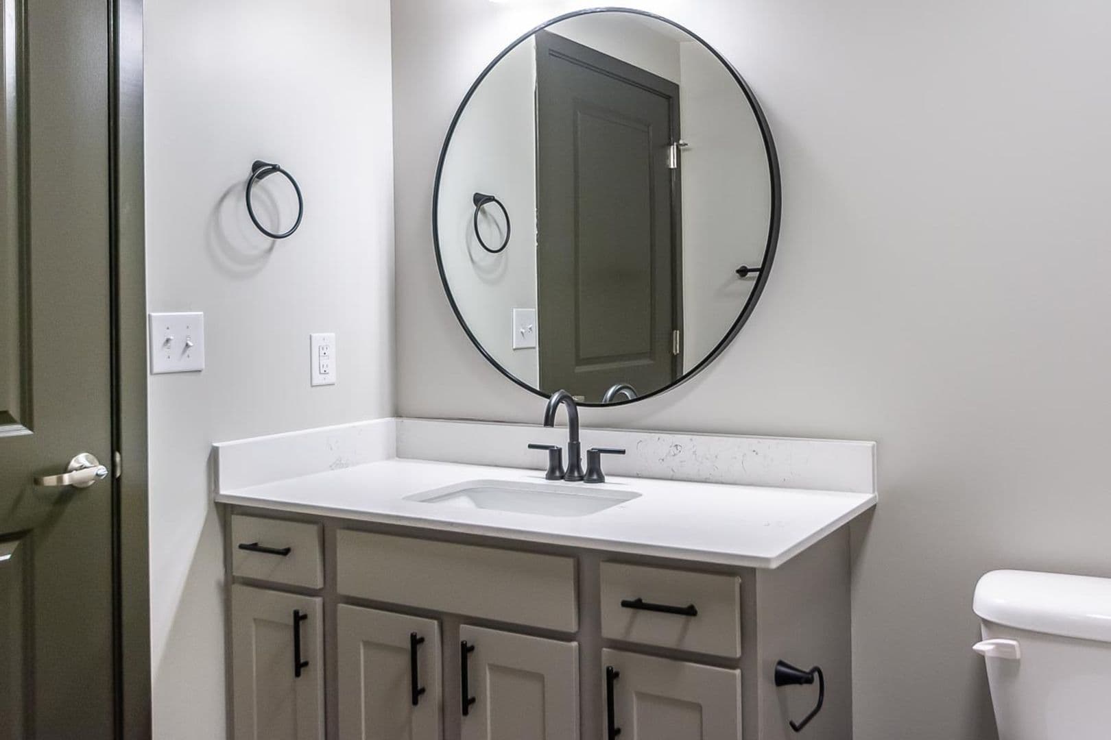 Bloomington Apartment: 650 N. College Avenue