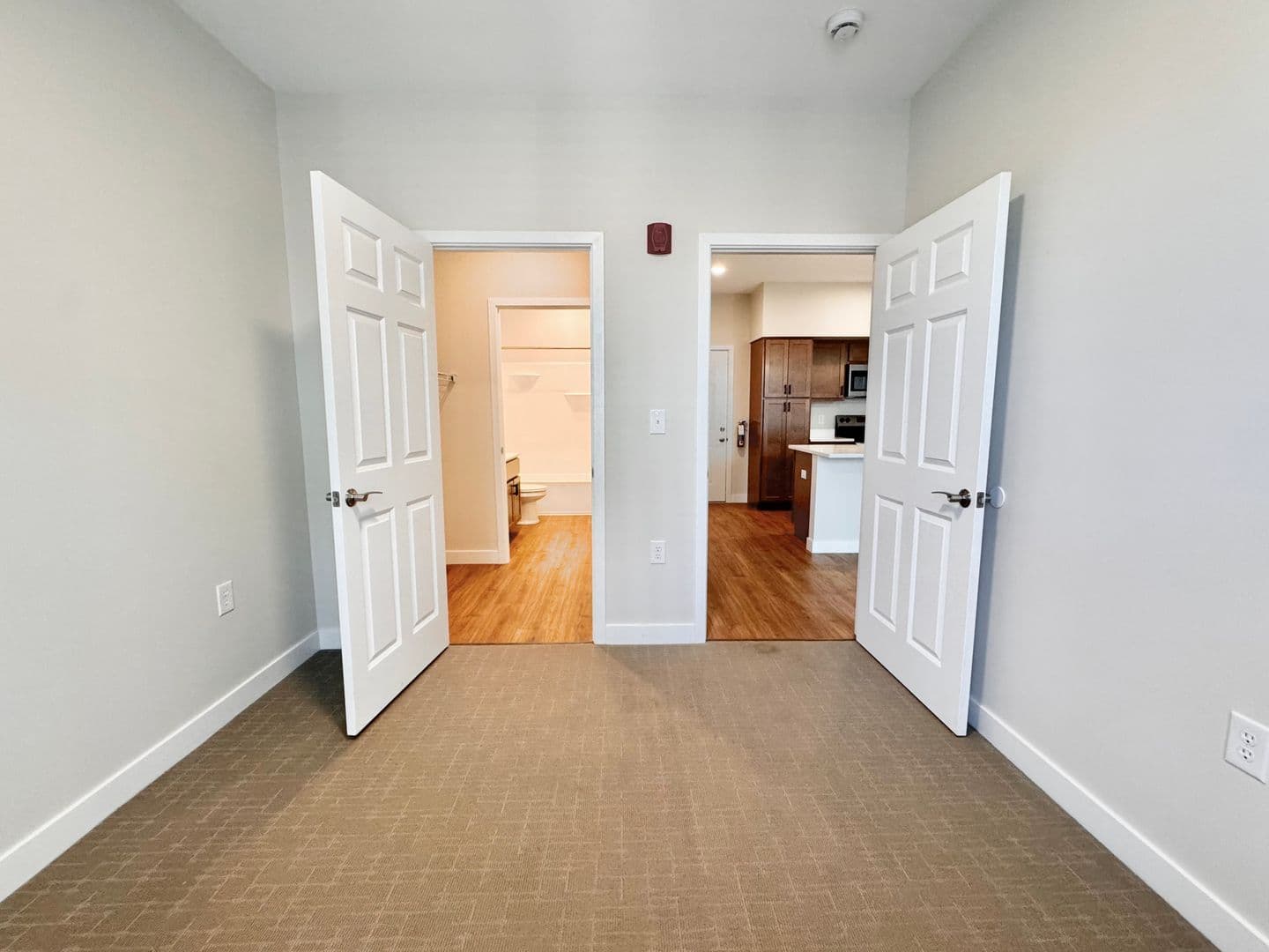 Bloomington Apartment: 527 N Grant Street