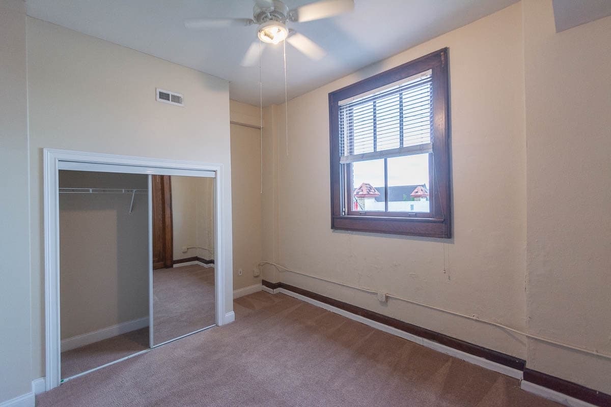 Bloomington Apartment: 106 E. Kirkwood Ave.