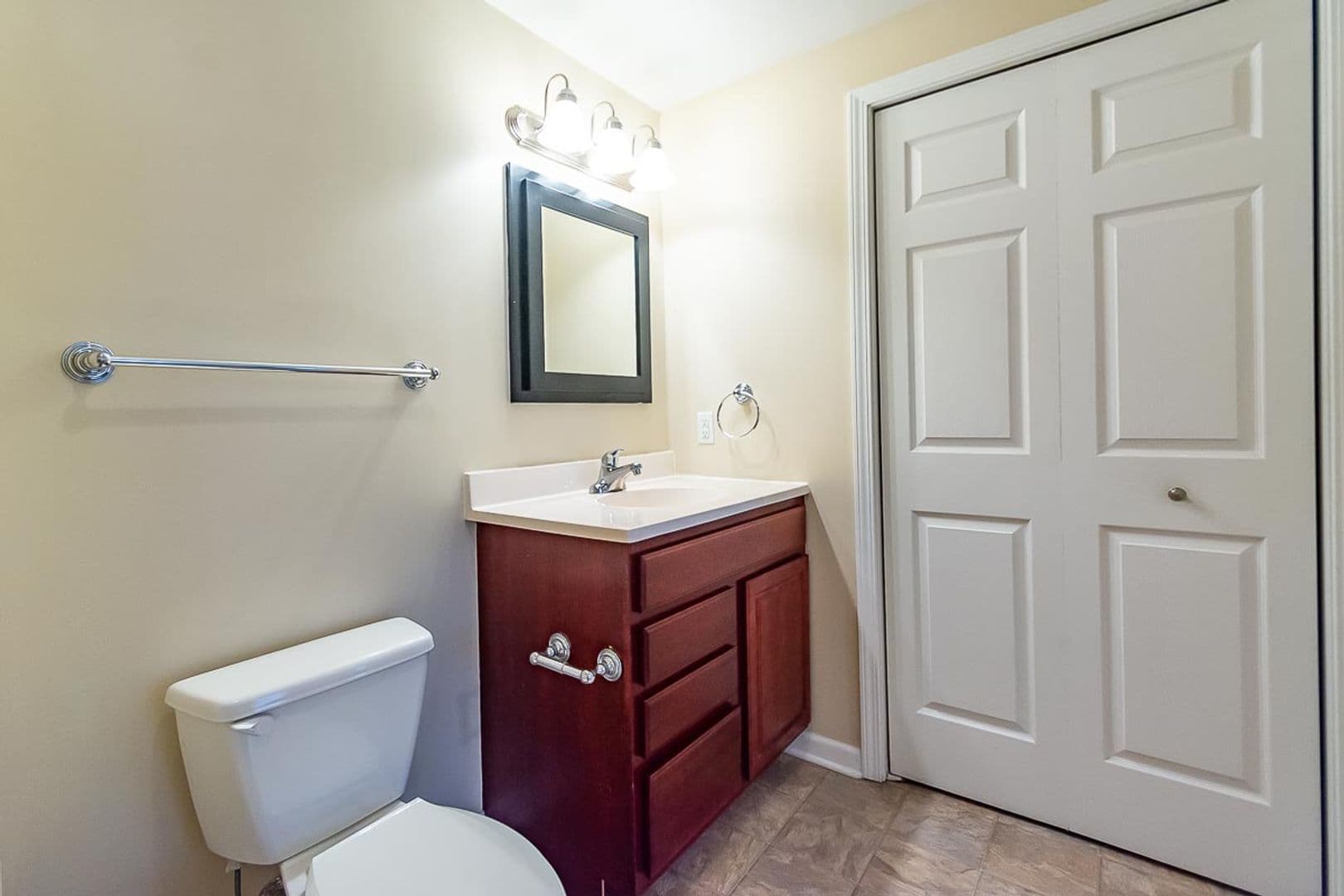 Bloomington Apartment: 532 North Morton Street