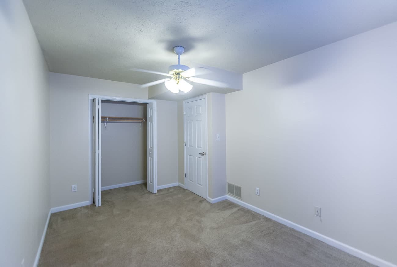 Bloomington Apartment: 511 E 14th St