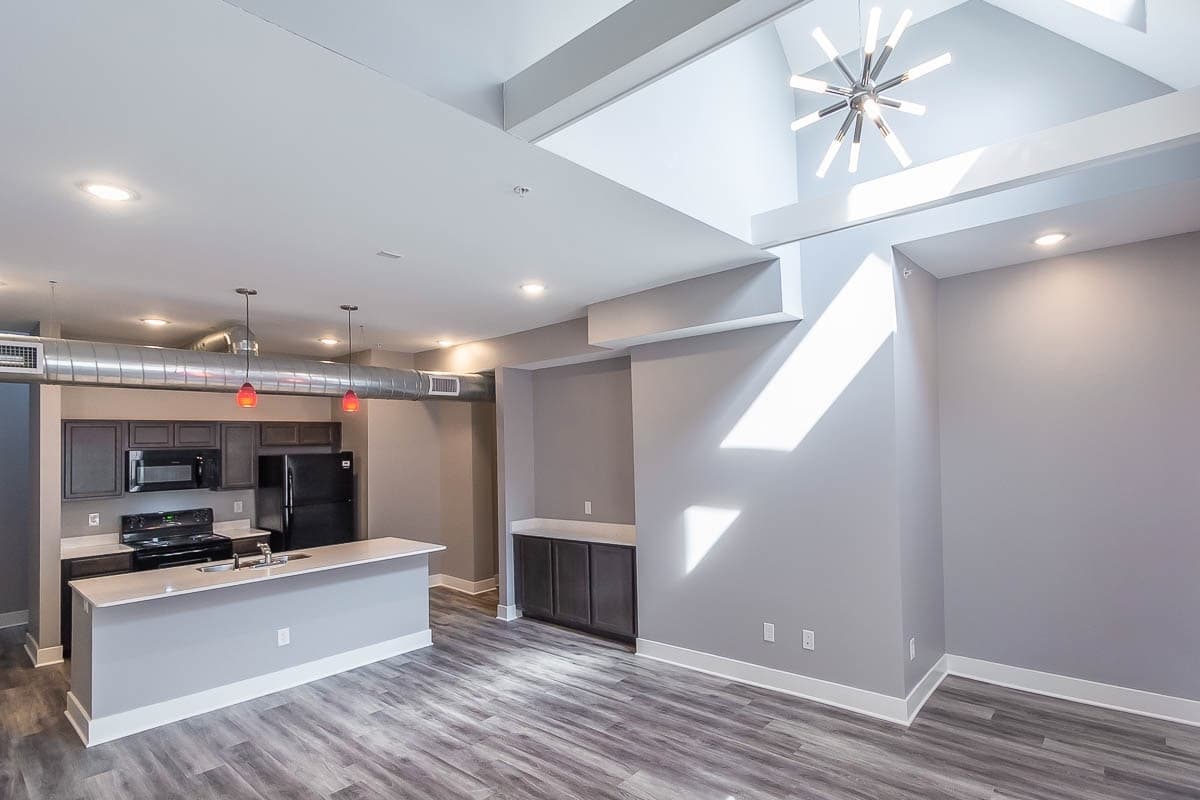Bloomington Apartment: 221 E. Kirkwood Ave.