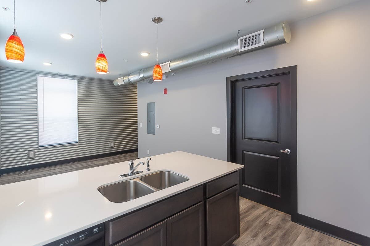 Bloomington Apartment: 215 S. Walnut