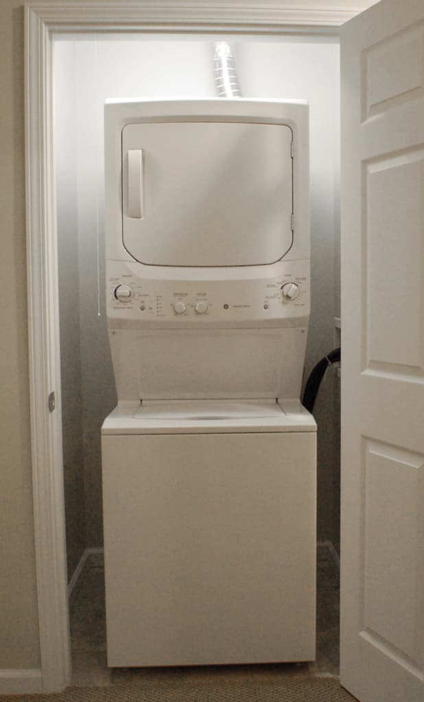 Bloomington Apartment: 2549 Eastgate Lane