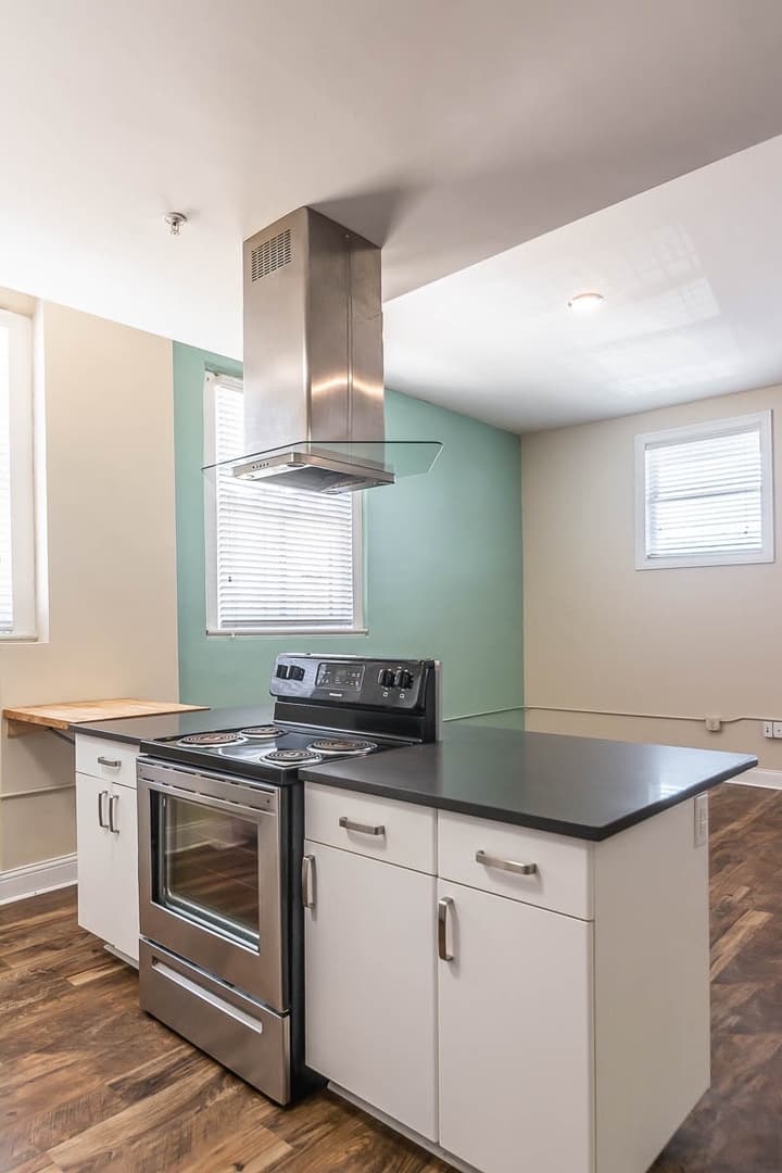 Bloomington Apartment: 106 E. Kirkwood Ave.