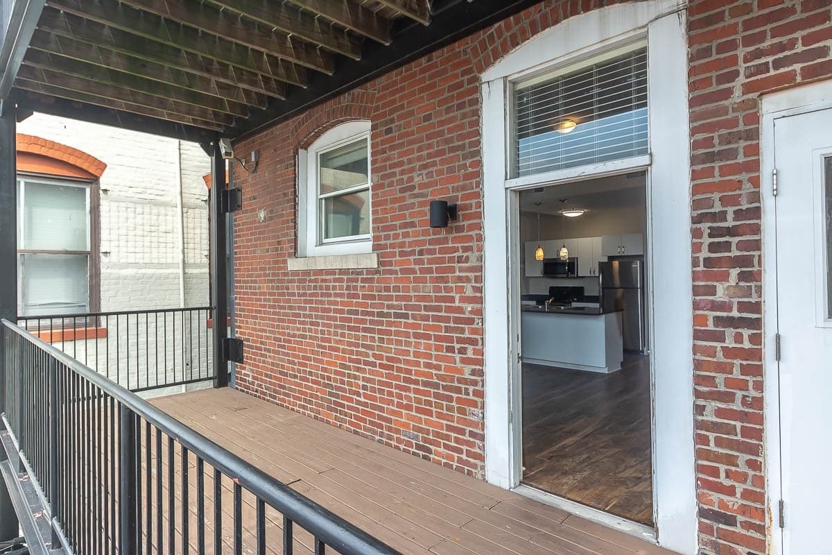 Bloomington Apartment: 106 E. Kirkwood Ave.