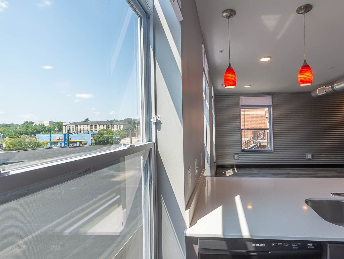 Bloomington Apartment: 215 S. Walnut