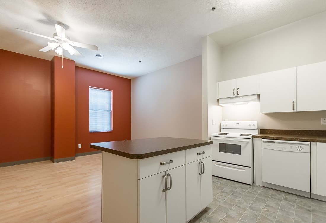 Bloomington Apartment: 601 N. College Ave.