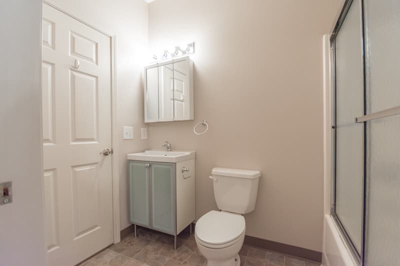 Bloomington Apartment: 601 N. College Ave.