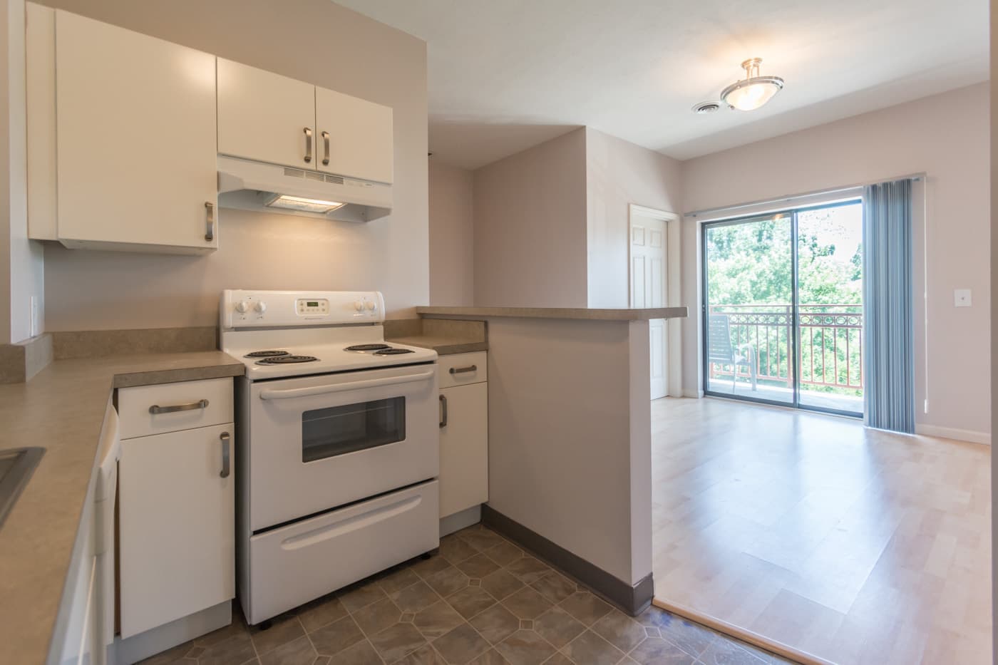Bloomington Apartment: 601 N. College Ave.