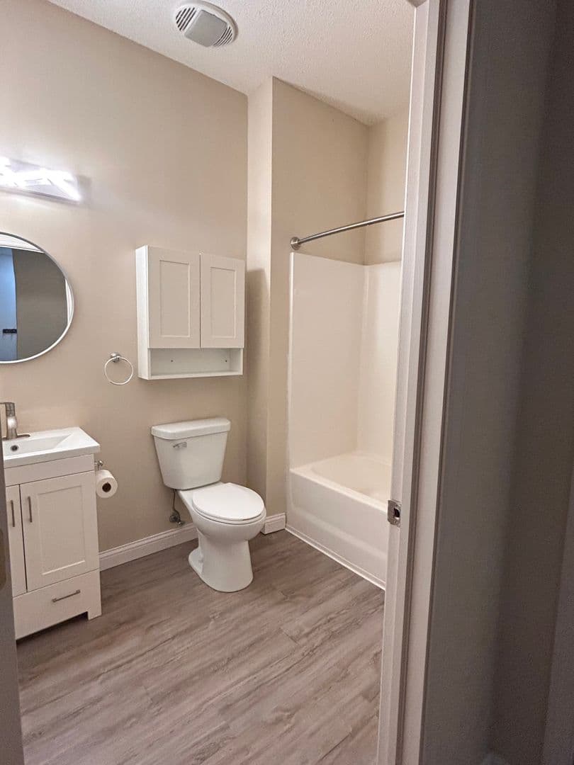 Bloomington Apartment: 601 N. College Ave.