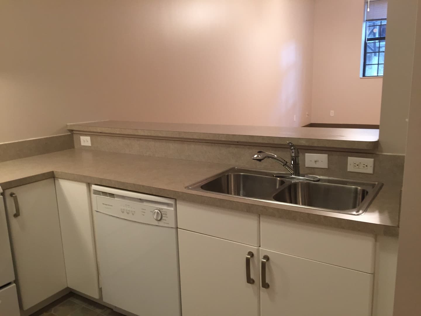Bloomington Apartment: 601 N. College Ave.