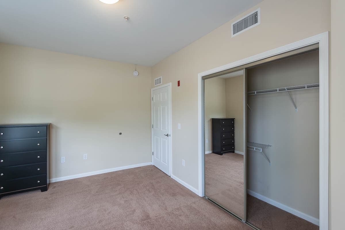 Bloomington Apartment: 2549 Eastgate Lane