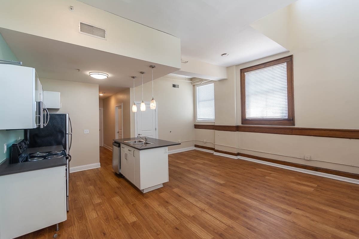 Bloomington Apartment: 106 E. Kirkwood Ave.