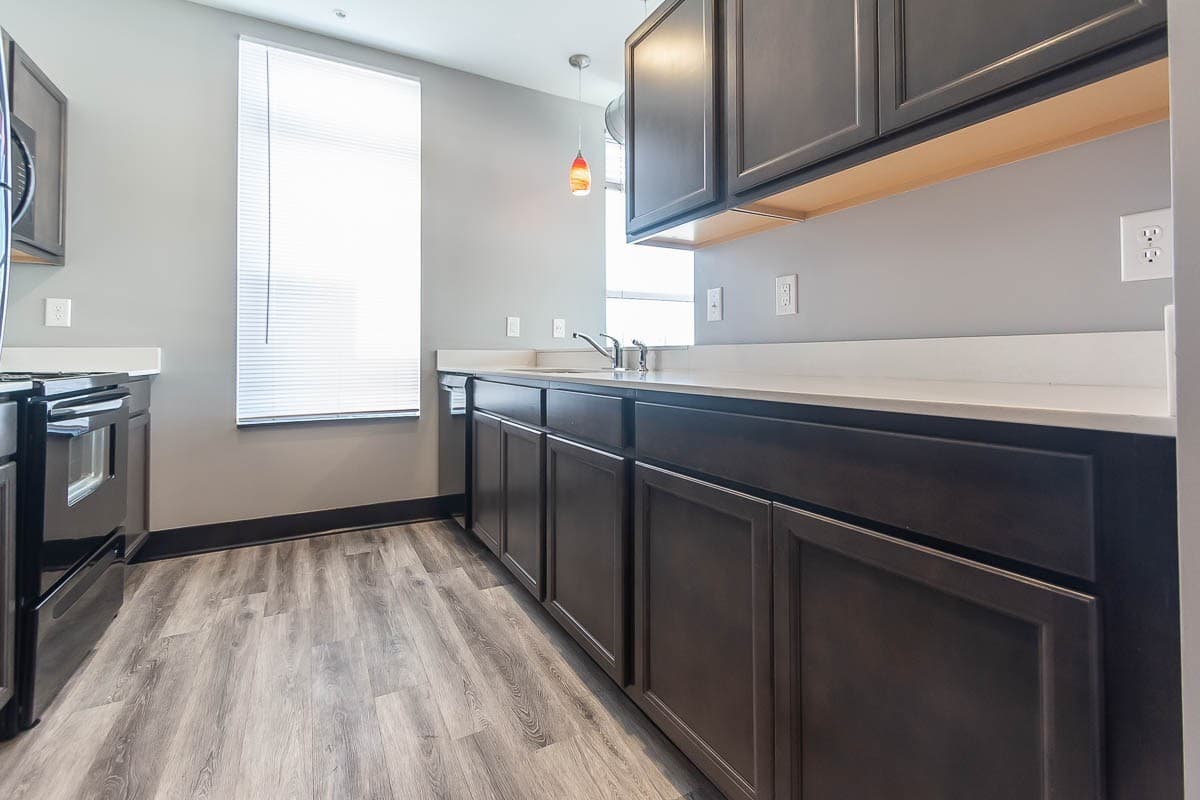 Bloomington Apartment: 215 S. Walnut