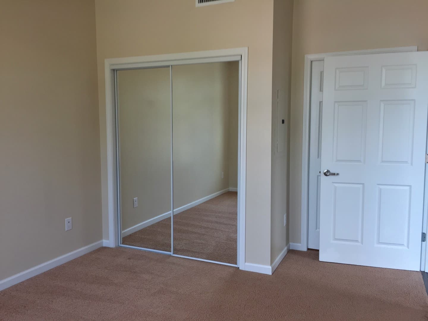 Bloomington Apartment: 1280 N. College Ave