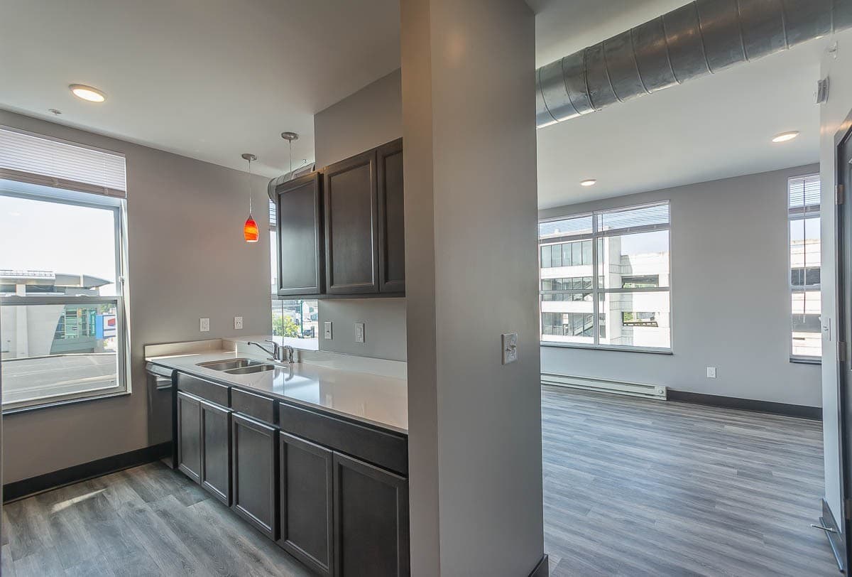 Bloomington Apartment: 215 S. Walnut