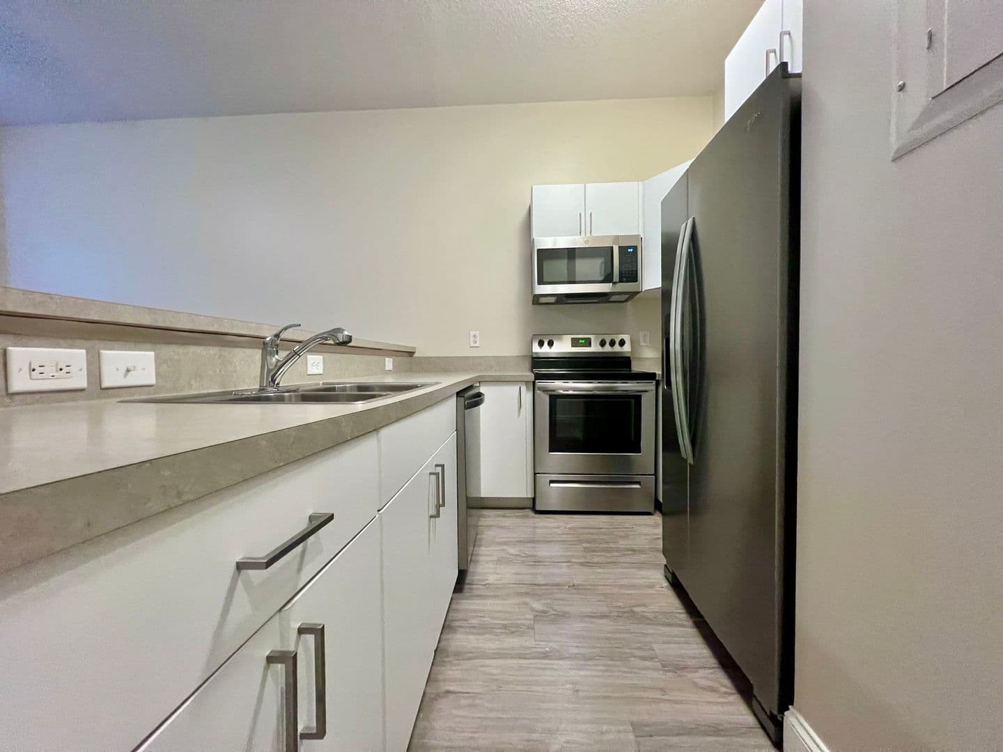 Bloomington Apartment: 601 N. College Ave.