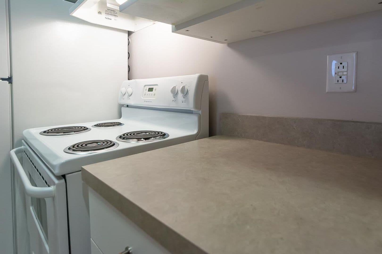 Bloomington Apartment: 601 N. College Ave.