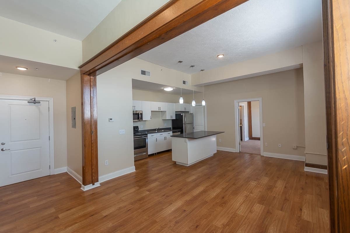 Bloomington Apartment: 106 E. Kirkwood Ave.