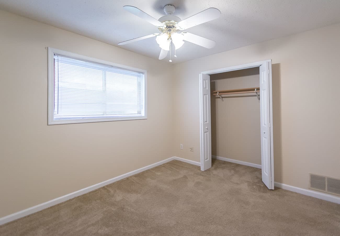 Bloomington Apartment: 513 E 14th St