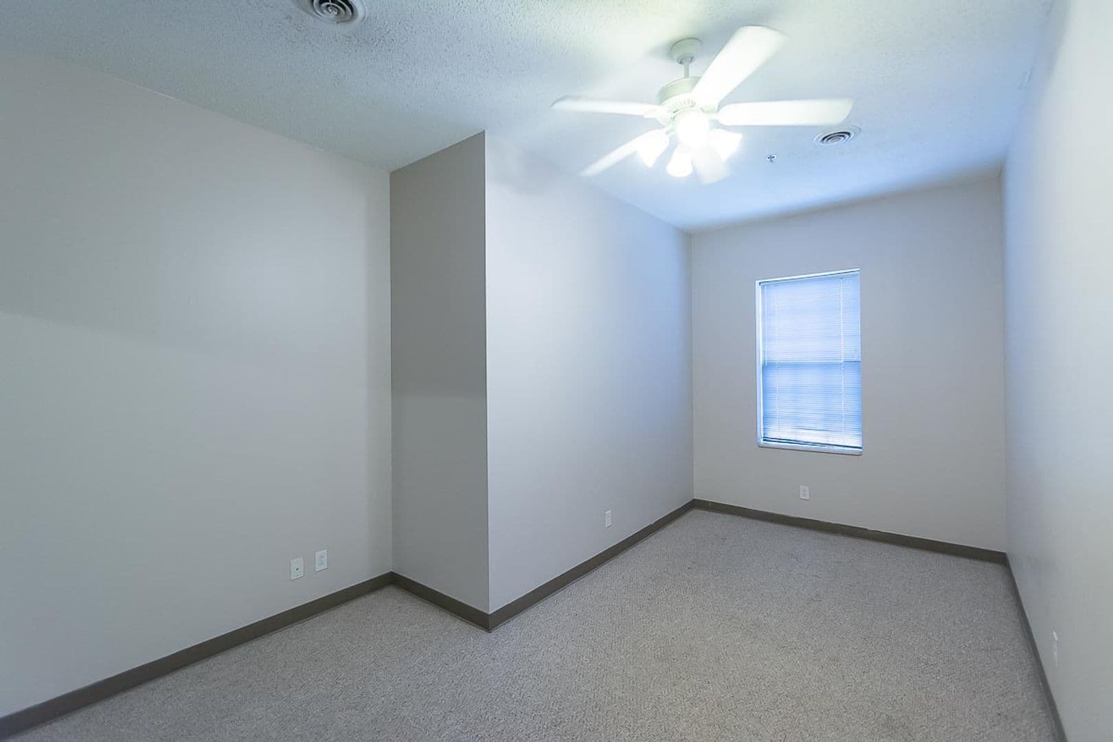 Bloomington Apartment: 601 N. College Ave.