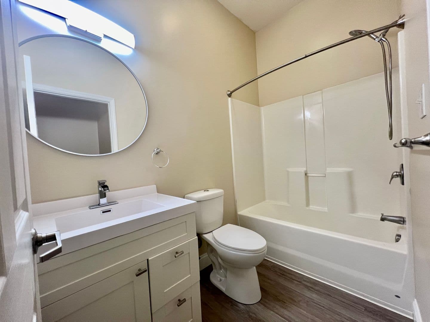 Bloomington Apartment: 601 N. College Ave.