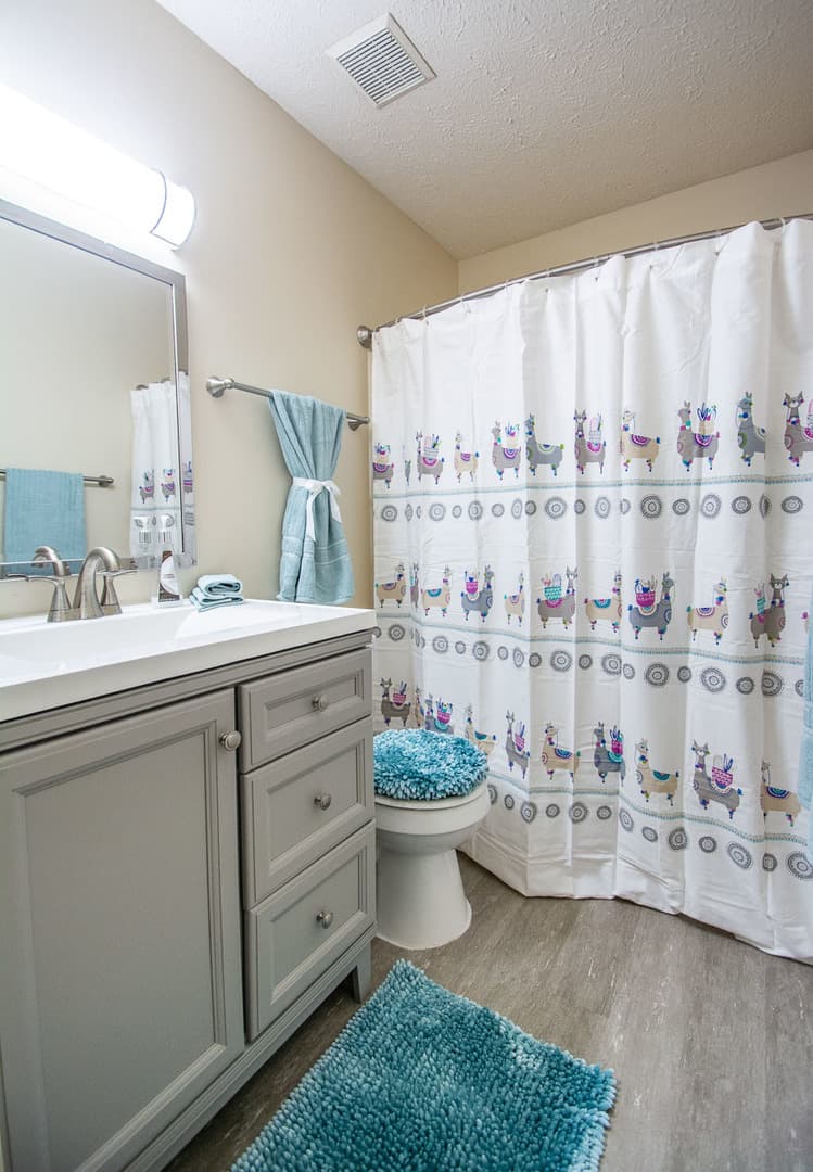 Bloomington Apartment: 513 E 14th St
