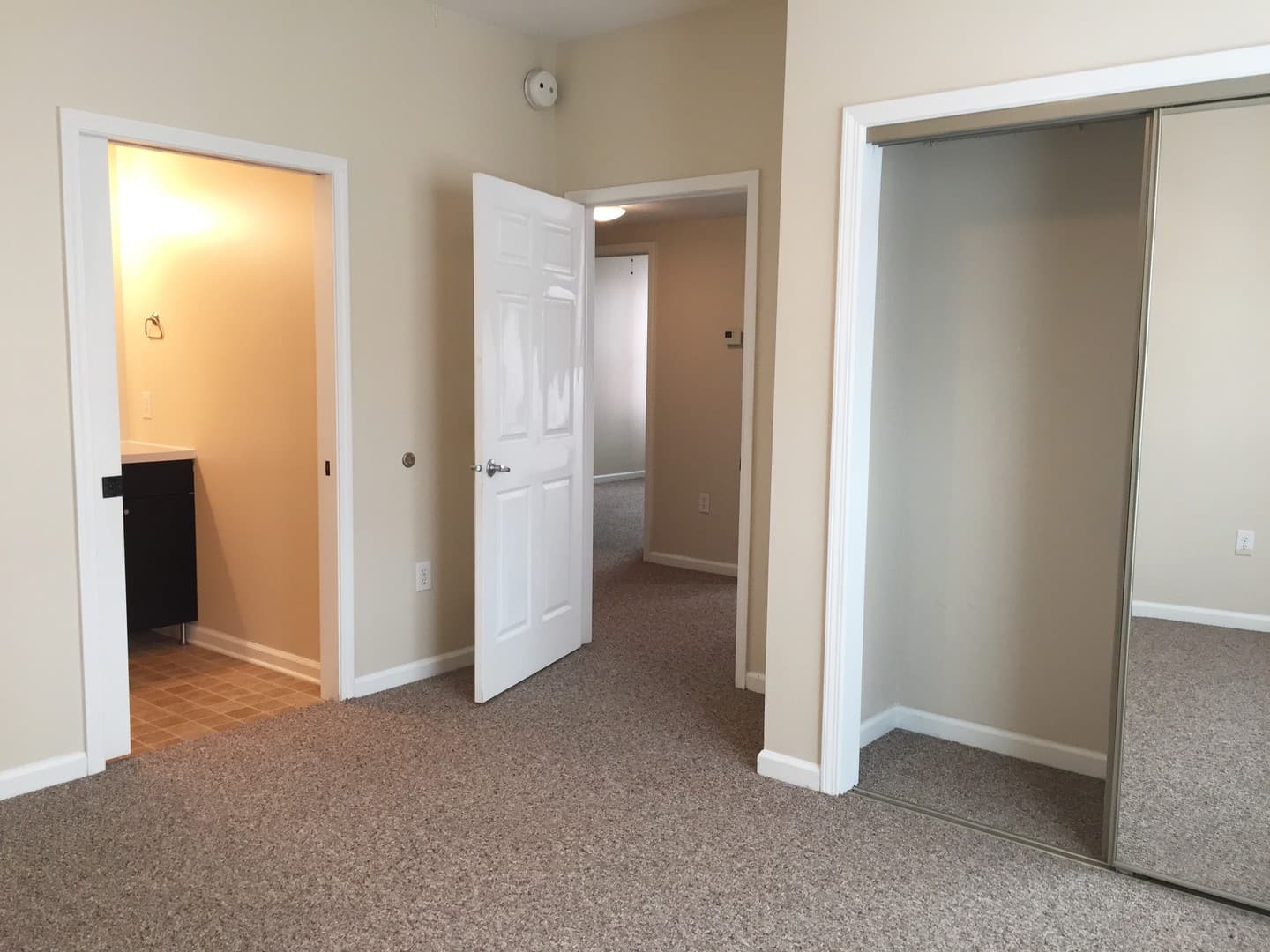 Bloomington Apartment: 602 N. Morton Street