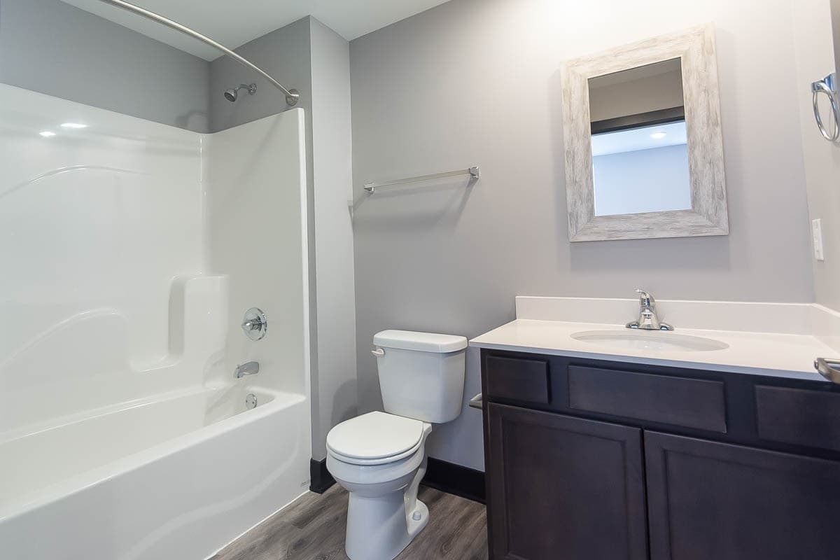 Bloomington Apartment: 215 S. Walnut