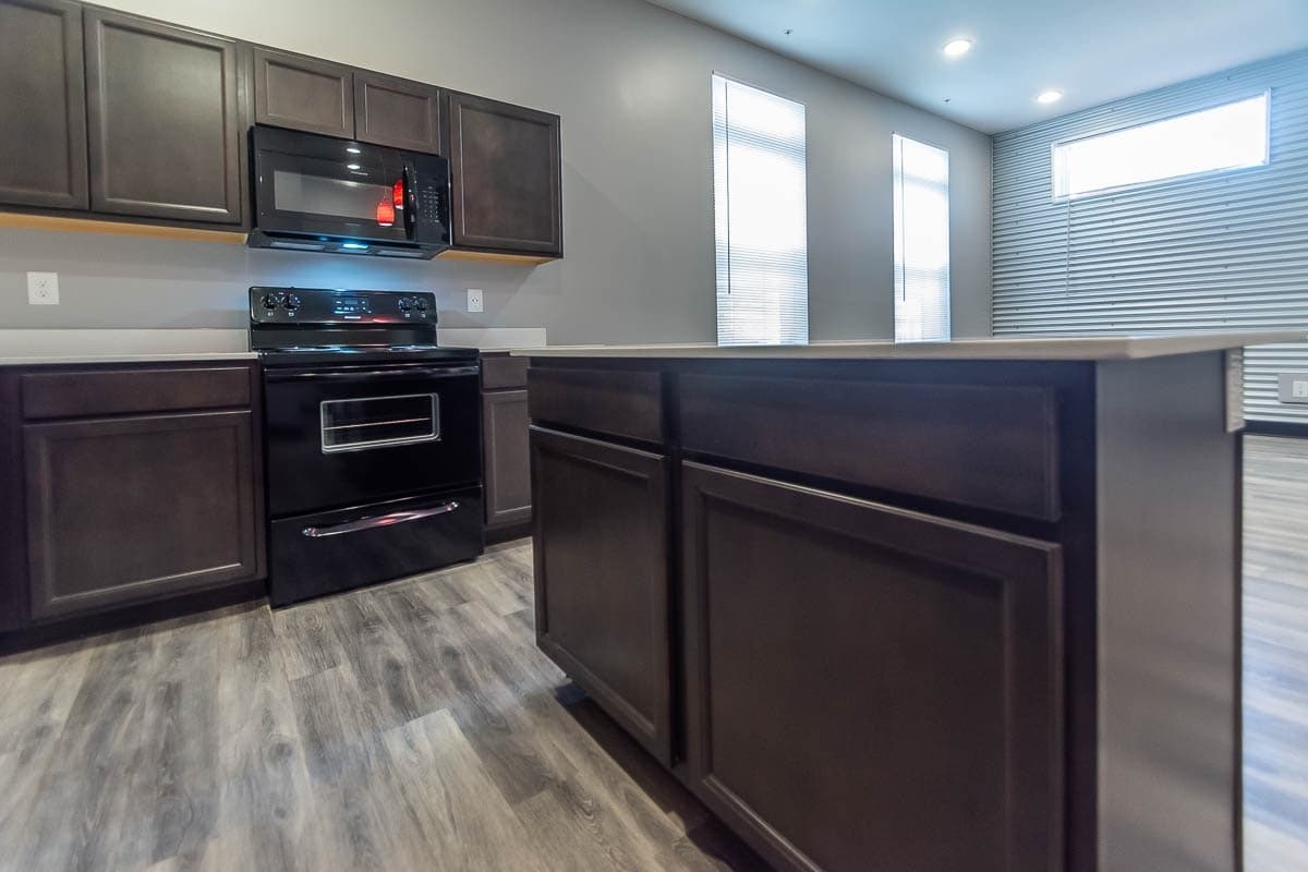 Bloomington Apartment: 215 S. Walnut