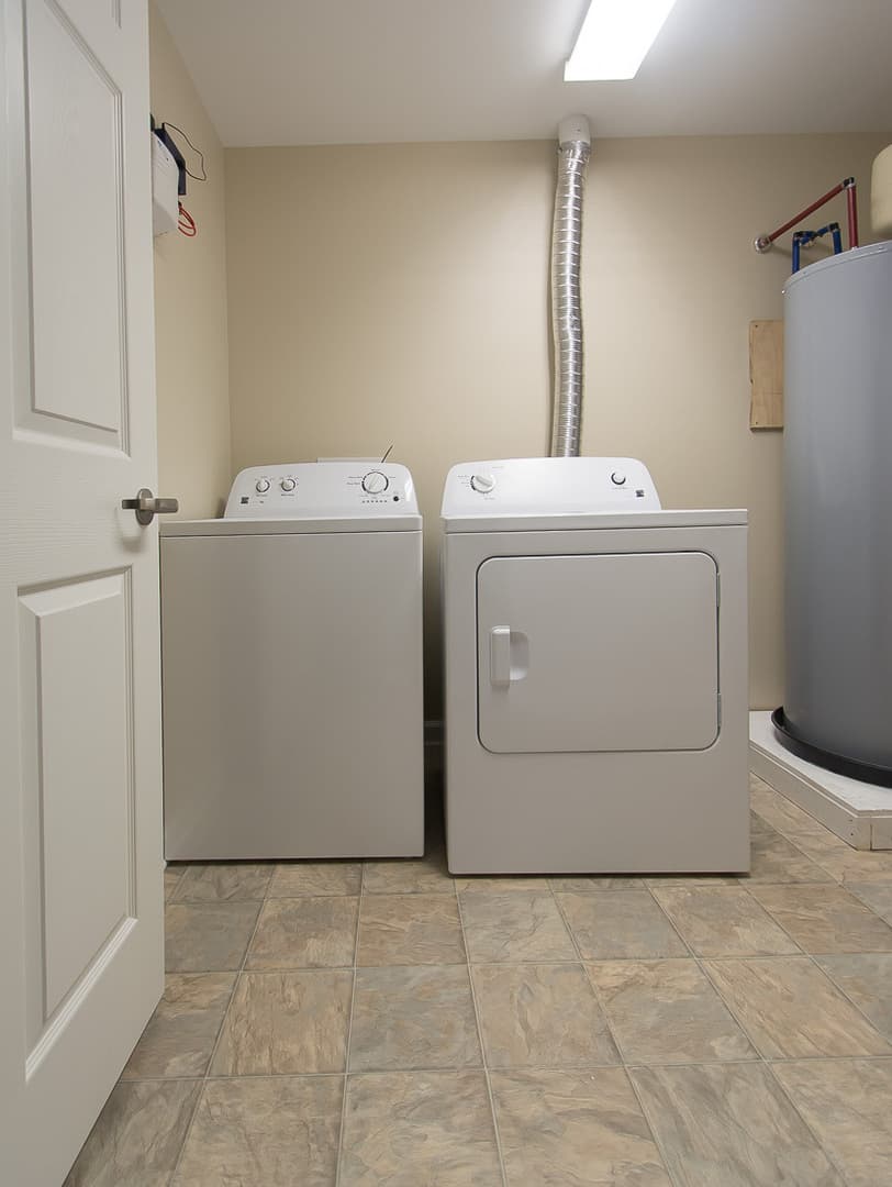 Bloomington Apartment: 933 N. Walnut Street