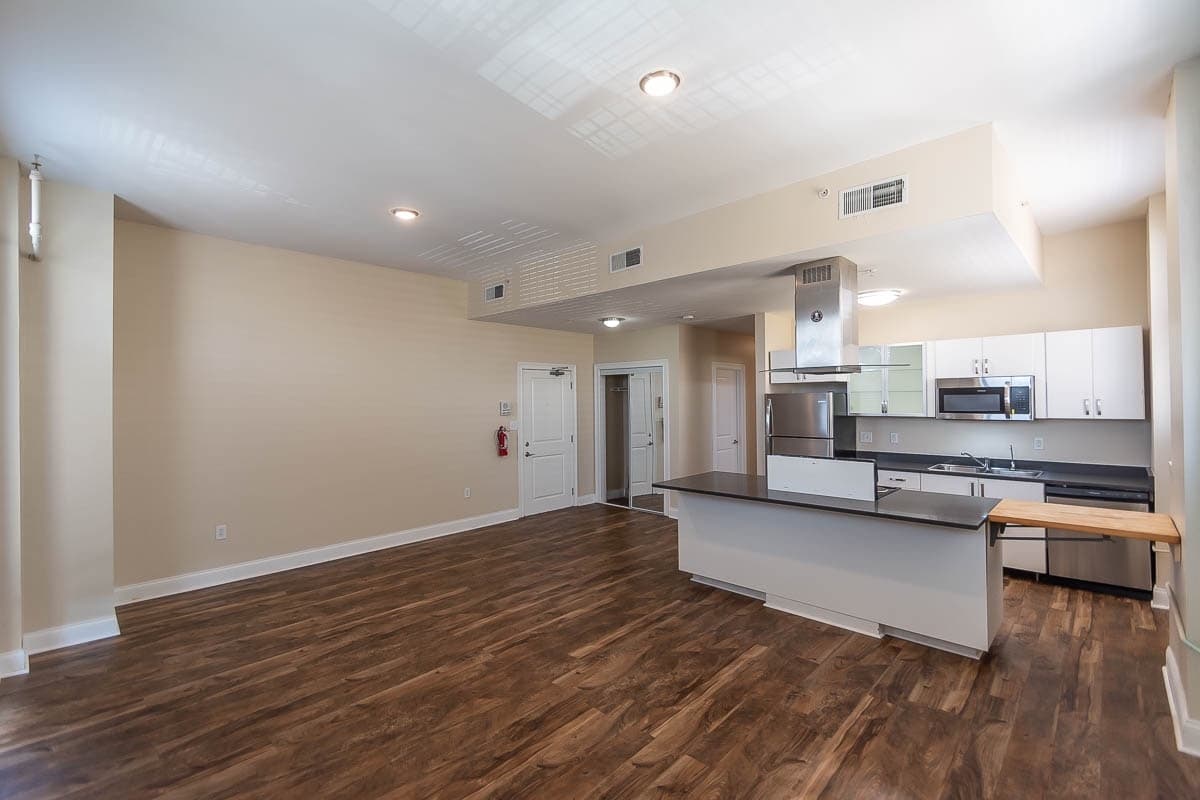 Bloomington Apartment: 106 E. Kirkwood Ave.