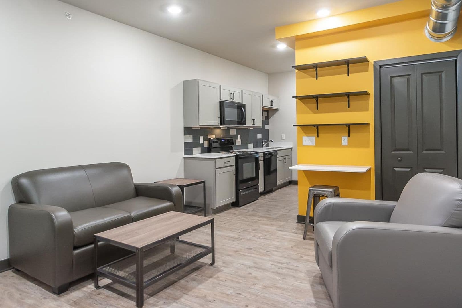 Bloomington Apartment: 318 E Third Street